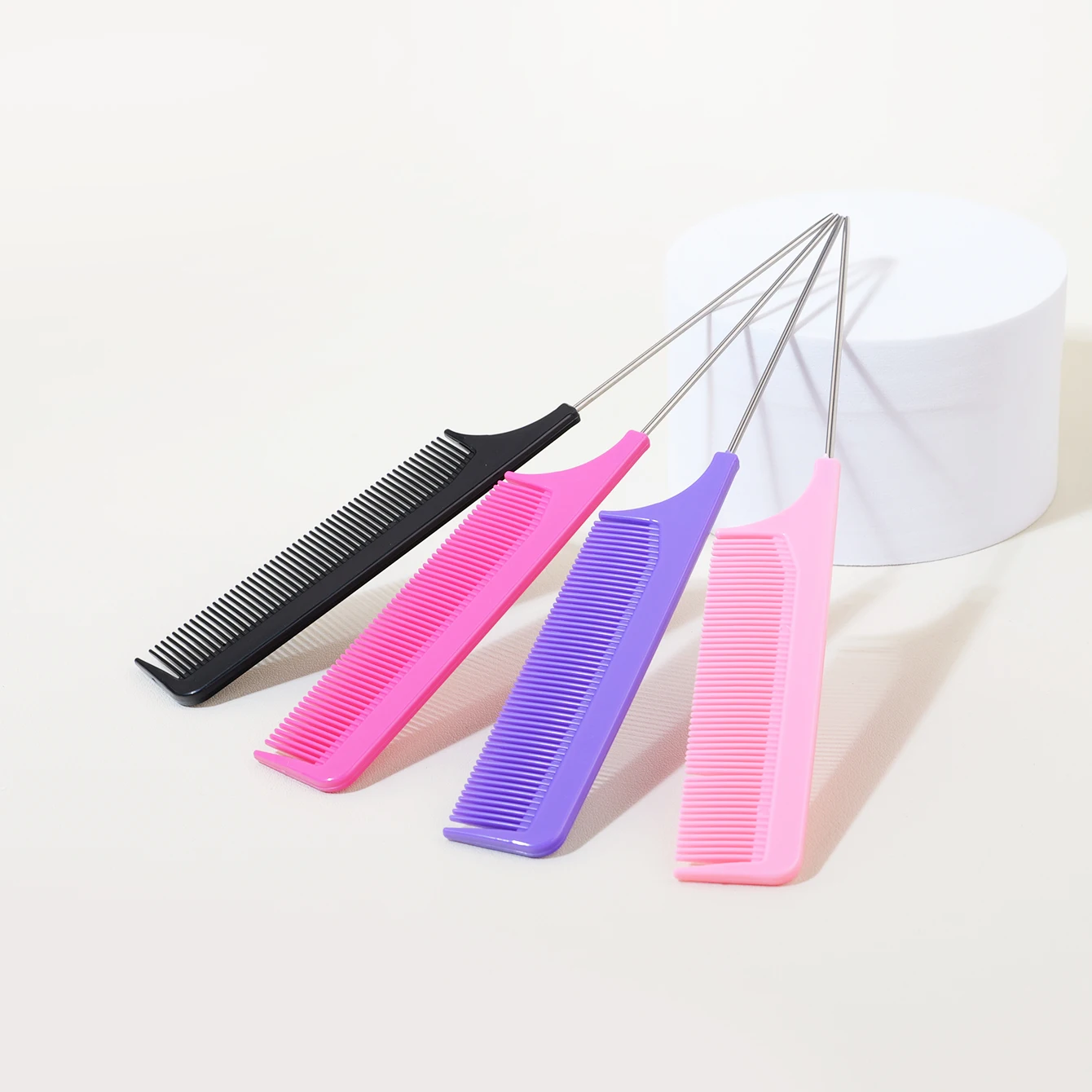 Hairdressing Mouse Tail Combs 2/4pcs, specially designed for distributing braided hair clippers,Special for real hair wigs