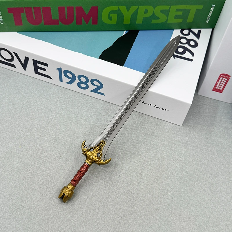 22 ซม.ดาบของ Kings โลหะผสมวัสดุรุ่นฟิล์ม Conan The Barbarian อุปกรณ์ต่อพ่วงสะสมอาวุธยุคกลางแกะหัวดาบของเล่น