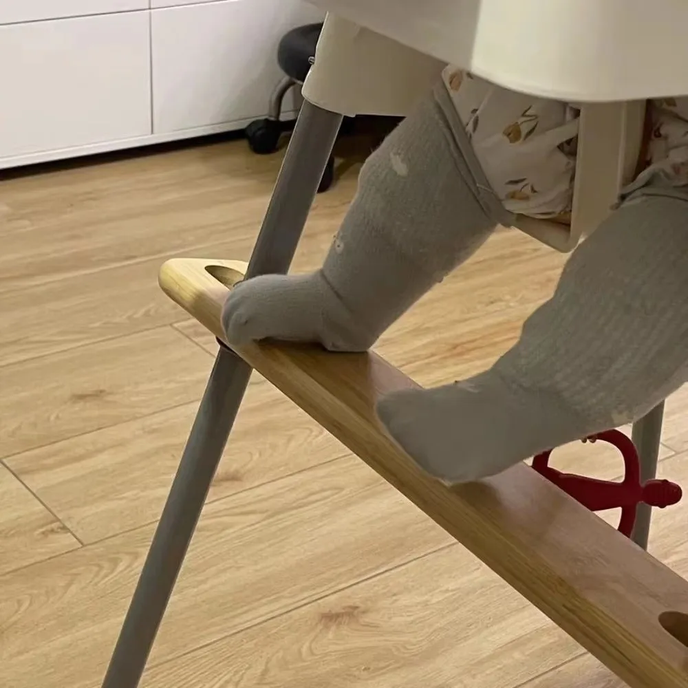 Adjustable Highchairs Pedal Wooden Round Corners Highchair Accessory with Rubber Rings Foot Board For High Chair Footrest