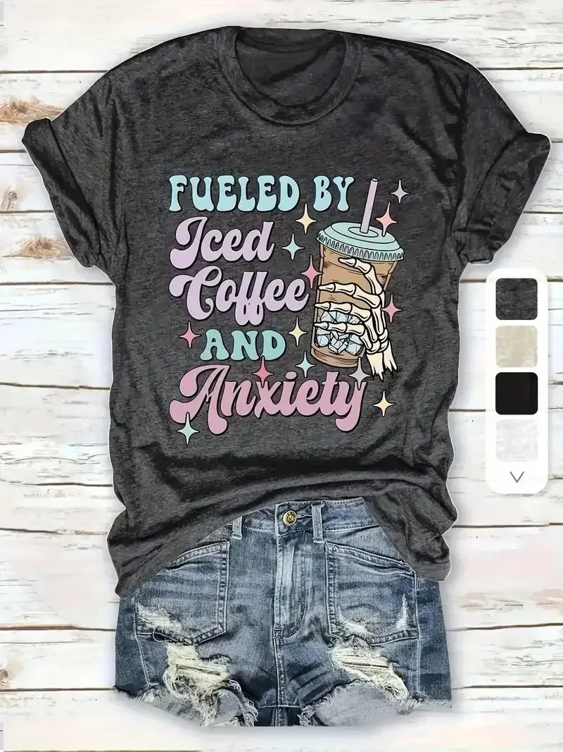 

Женская темно-серая футболка больших размеров с коротким рукавом, «Fueled By Iced Coffee & Anxiety» и принтом черепа, повседневная и юмористическая