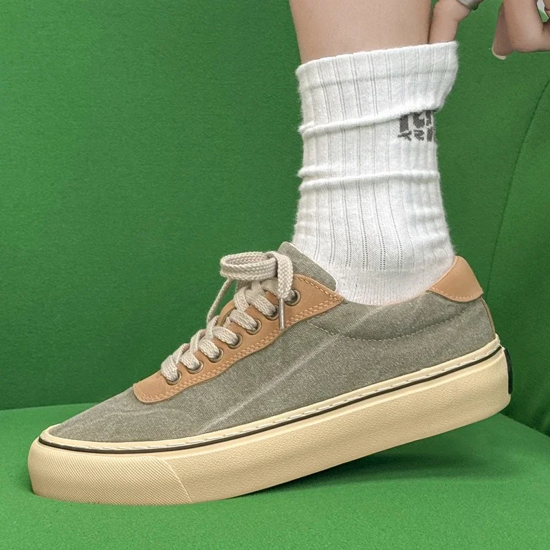 New Men Canvas Casual Shoes Street Fashion Flat Skate Shoes Young Man Sneakers