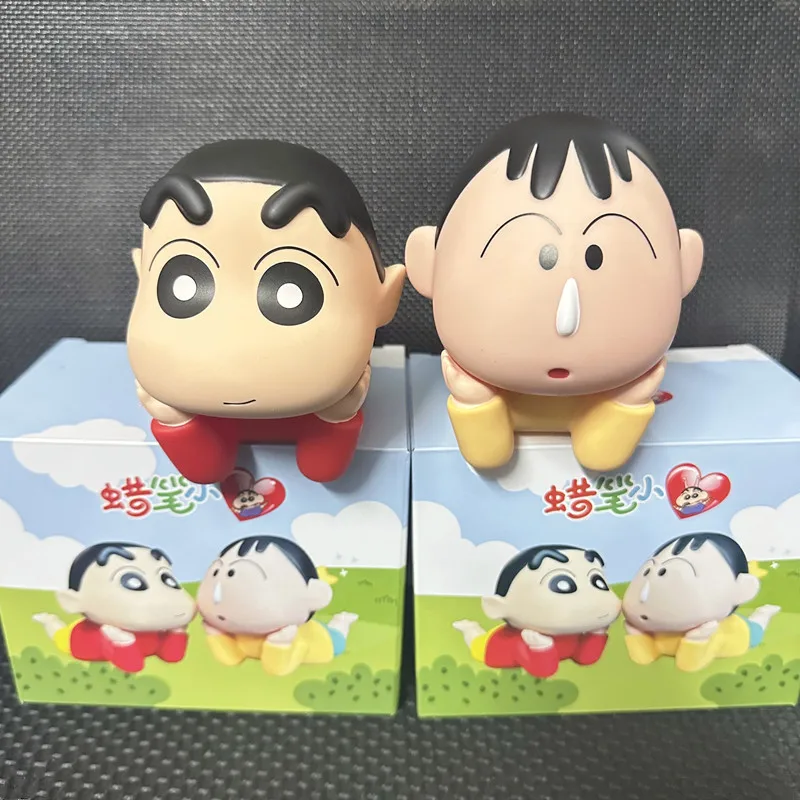 12cm Cartoon Crayon Shin-chan Neue Mobile Desktop-Ständer Anime Kawaii Haushalt Abbildung Modell Ornament Puppe Spielzeug Tablet stehen Geschenk