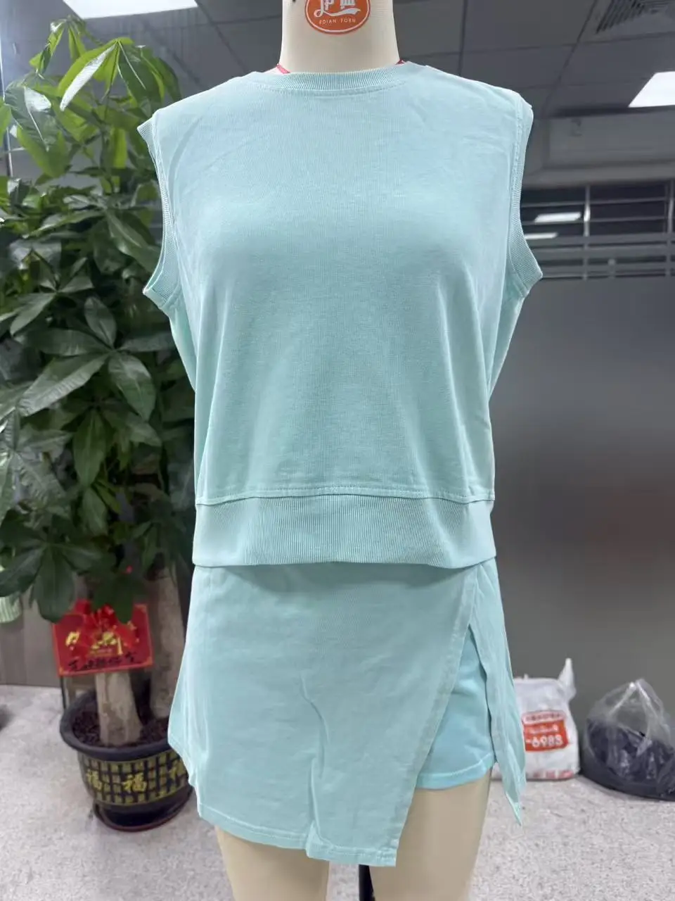 1 Set ärmelloses Top und Wickelrock-Set, lässiges Vintage-Zweiteiler-Outfit für Damen, Sommer-Alltagskleidung – Detail 1