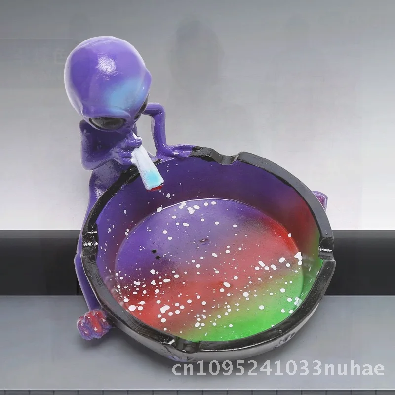 

Creative Alien Ashtray Ornaments Resin European Style Home Courtyard Outdoor Decor Red Green Blue Purple Small Peculiar Models