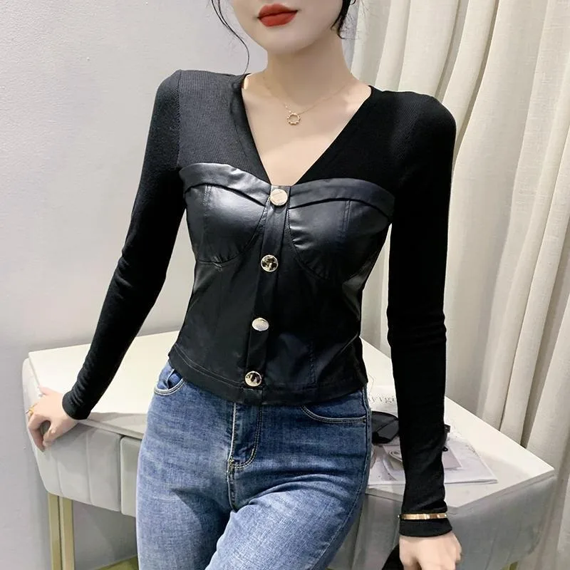

V-neck Leopard Print T-shirt Women's Long-sleeved Temperament Fashion Top PU Splicing Fake Two-piece Bottoming Shirt Autumn
