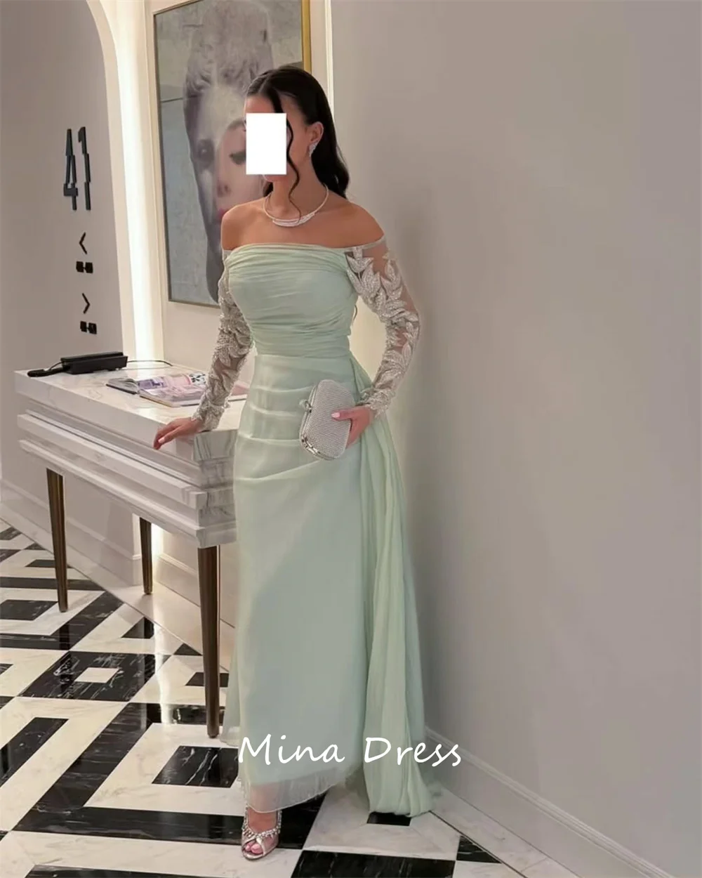 فستان سهرة مخصص من Mina بكتف واحد رائع ثلاثي الأبعاد من الدانتيل على شكل زهرة وأكمام طويلة فستان حورية البحر مفتوح الظهر