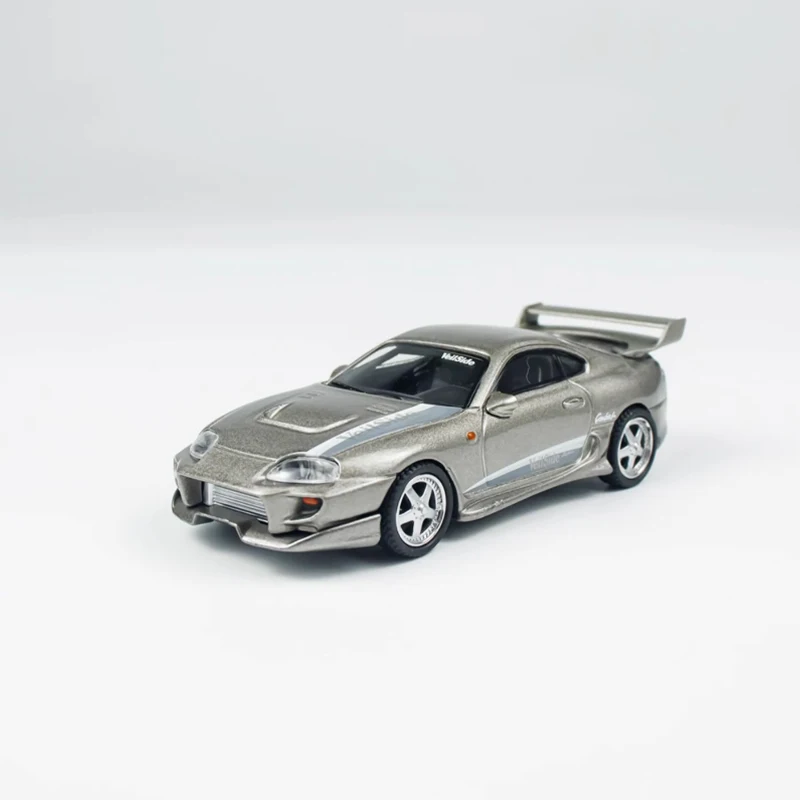 دييكاست الأصلي 1:64 مقياس سوبرا الحجاب الجانبي سبيكة نموذج محاكاة الديكور الهوايات الهدايا التذكارية جمع عرض ثابت