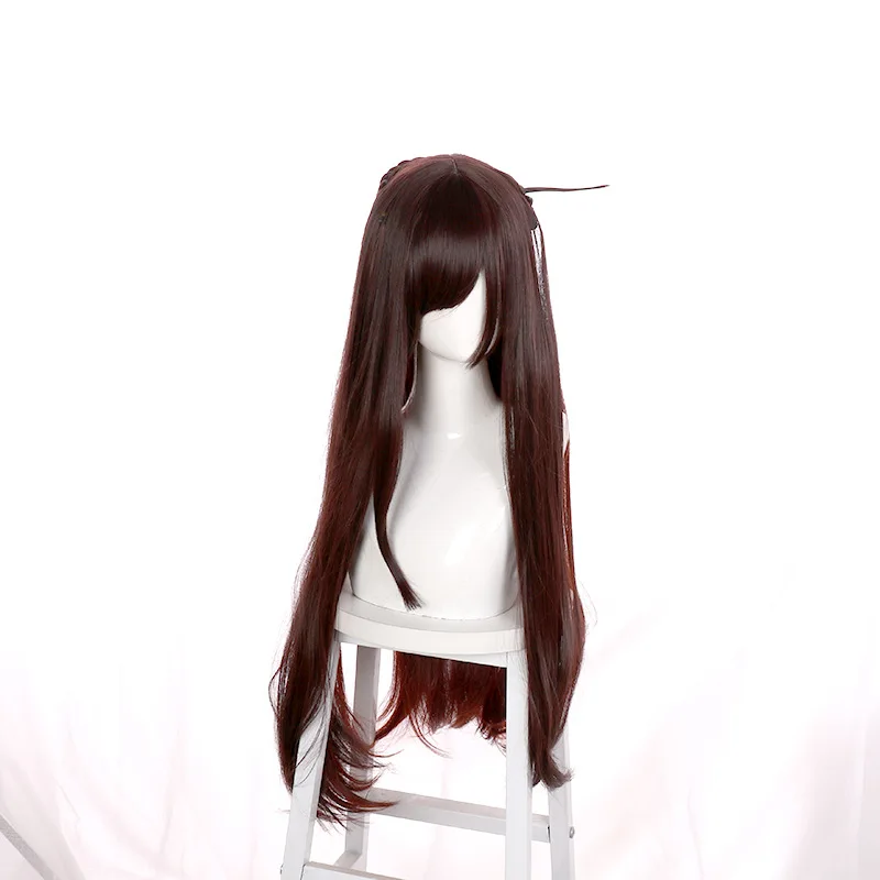 Przedmiot do wynajęcia: Mihara Chizuru, z brązowo-pomarańczowo-czerwonym gradientem warkoczy, cosplayująca w peruce wykonanej z włosów.