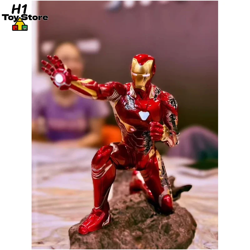 

Iron Man MK50 Light Up Battle Damaged Kneeling Pose Snap Fingers PVC GK Statue Tony Stark Desktop Decor For Marvel Fans