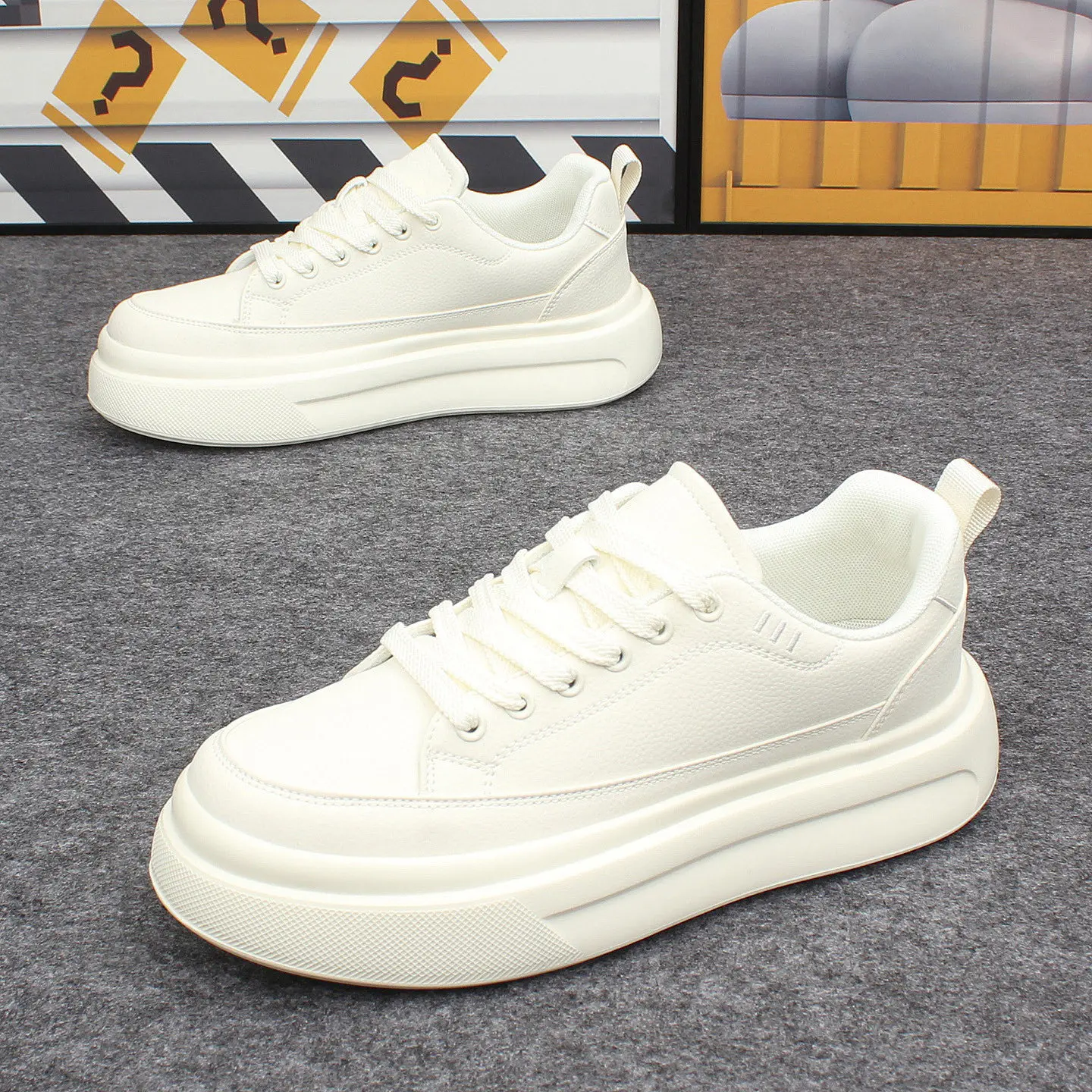 Neu eingetroffene Herren-Sneaker aus PU-Leder, bequeme Wanderschuhe, Freizeitschuhe, modische Herren-Tennisschuhe, Skateboard-Schuhe – Detail 4