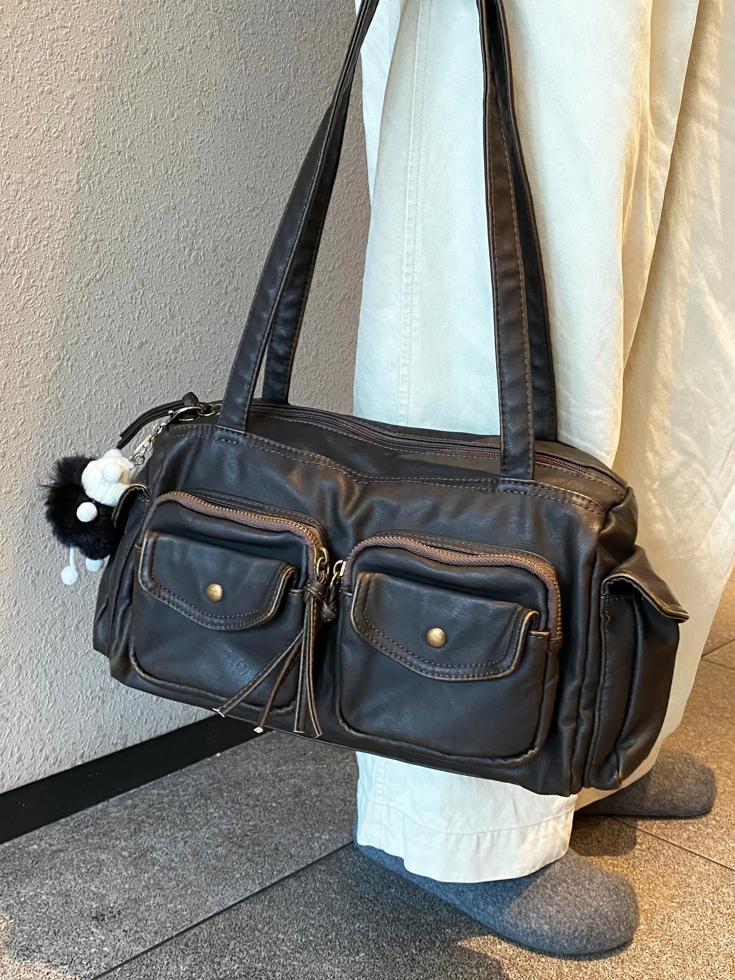 

Retro Soft Leather Motorcycle Bag Women's Crossbody Bag with Multiple kets Waed Underarm Bag Single oulder Bag