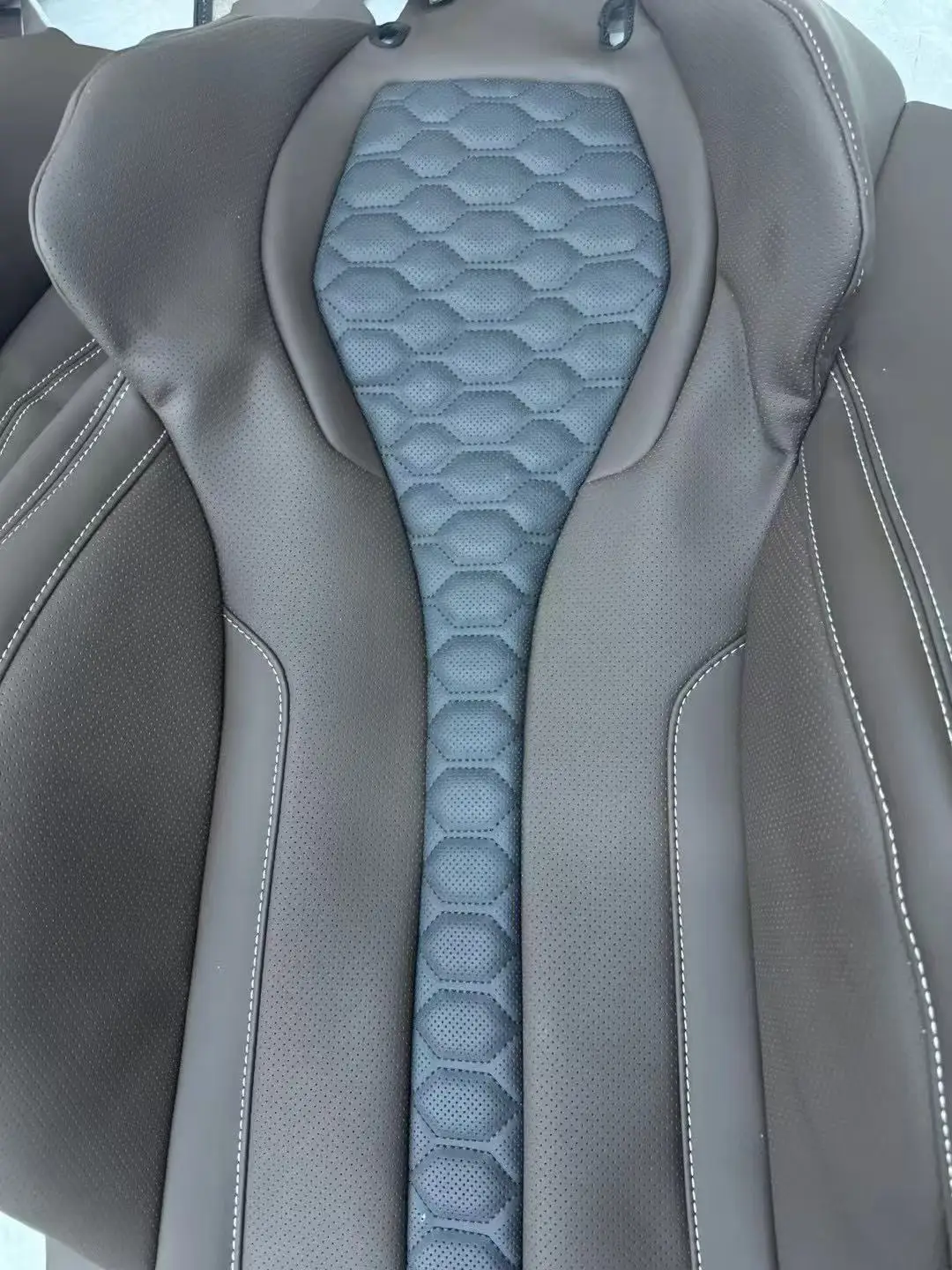 Customizable Carbon Fiber & PU Leather Racing Bucket Seats Car Interior Accessories for BMW Sport Style Sponge Seat Cover