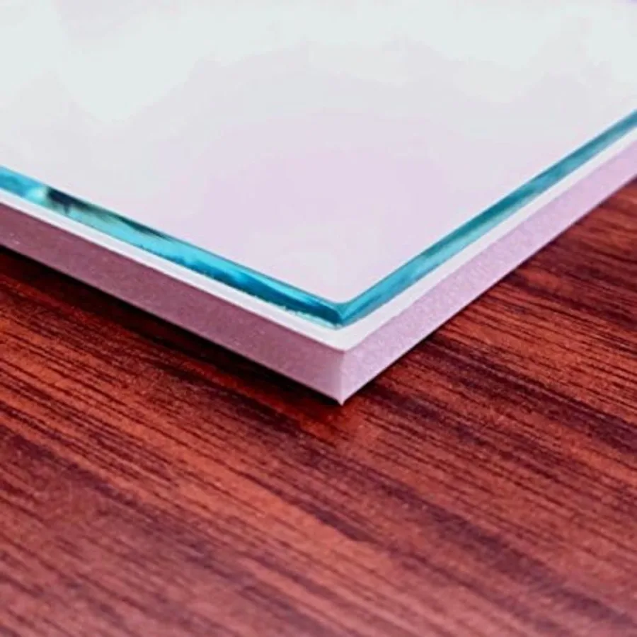 إطار صورة أنيق من الخشب الحقيقي مقاس 8 × 10 بلمسة نهائية فضية مع عرض 1 1/2 يتميز بزجاج الحفاظ للتصوير المحسن