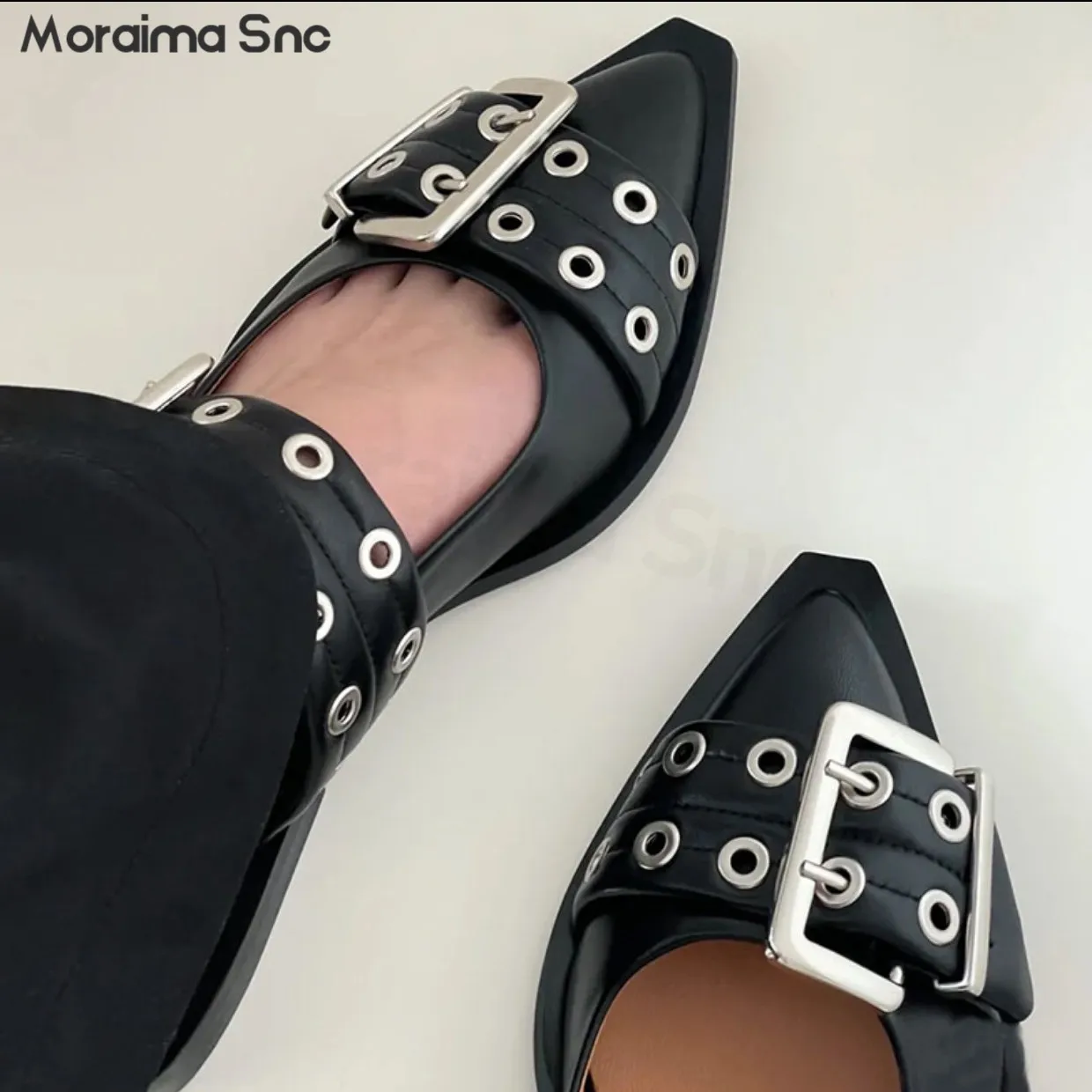 

Spring and Summer Punk Style Flat Black Sandals Black Tie Baotou Women Sandals All-Match Pointed Leather Mueller Single Shoes