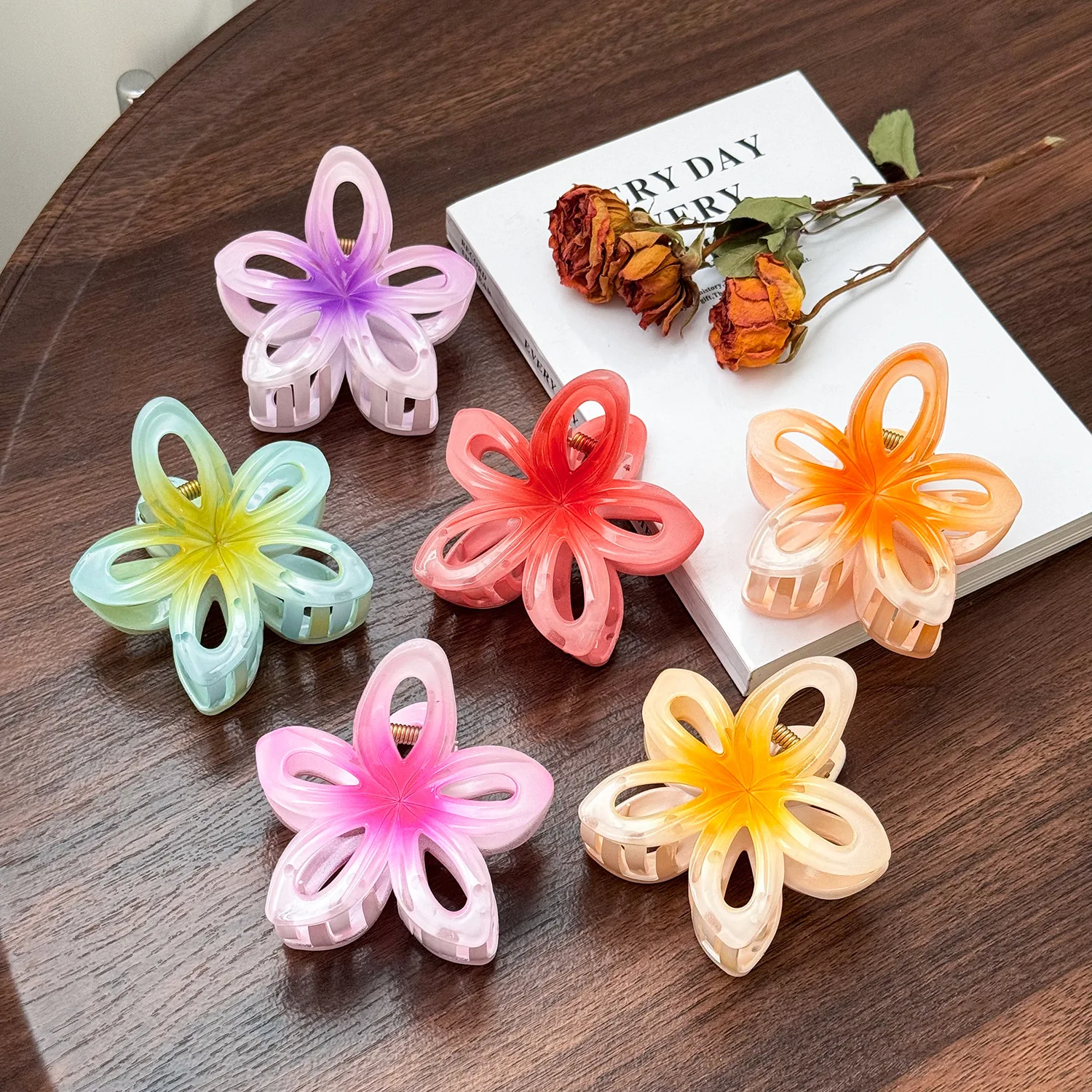 

Dowell Gradient Colorful Flower Shape Hair Clips Korean Style Sweet New Design Plastic Hair Accessories