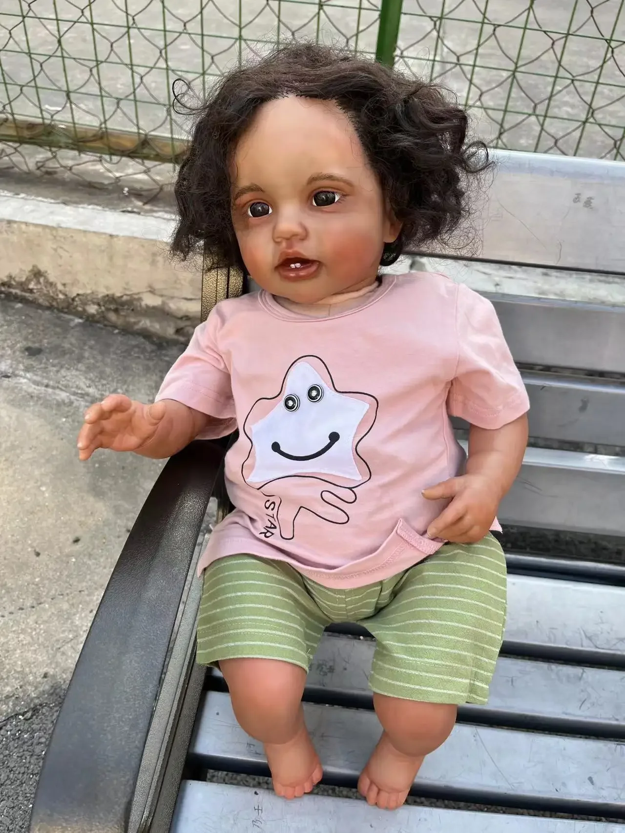 Oferta de muñeca bebé Reborn personalizada de 24 pulgadas Lottie, muñeca terminada con cutis oscuro afroamericano, foto Real, regalo de Navidad