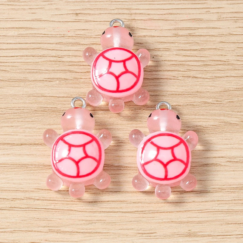 Tusember Niedliche Schildkröten-Anhänger aus Harz, bunte leuchtende Schildkröten-Charms für die Schmuckherstellung, handgefertigte Ohrringe, Halsketten, DIY – Detail 10