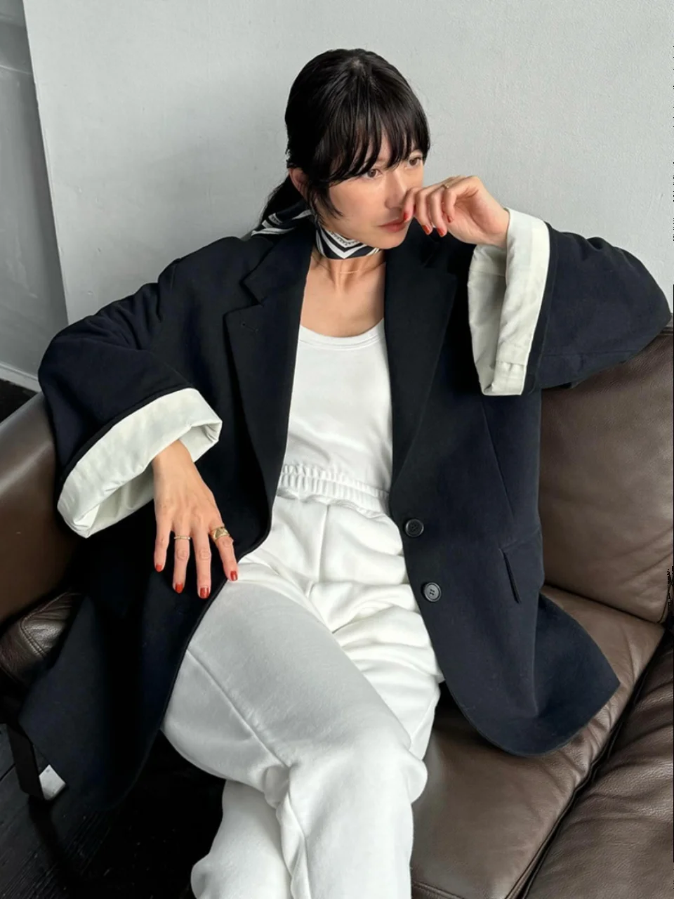 Black Oversize Cotton Linen Suit Jacket Women's Loose Fit Tuxedo Sleeve Turn-down Collar Long Sleeve Mid-length Coat