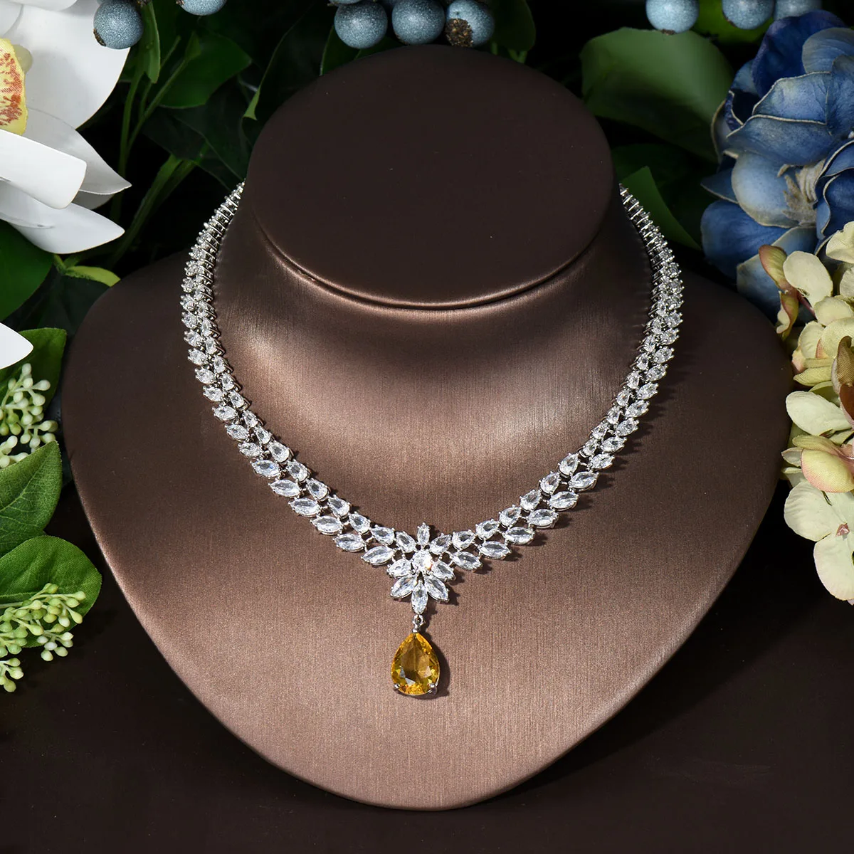 Thumbnail 4 - #37 Latest Bridal Jewelry Sets Offers