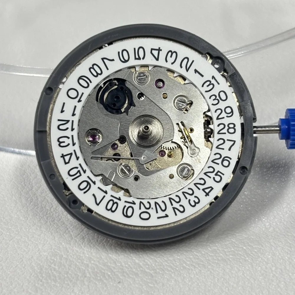 

High Accuracy NH35 automatic Movement 3 o 'clock crown Japan Genuine white Calendar High Stability date wheel Accessories