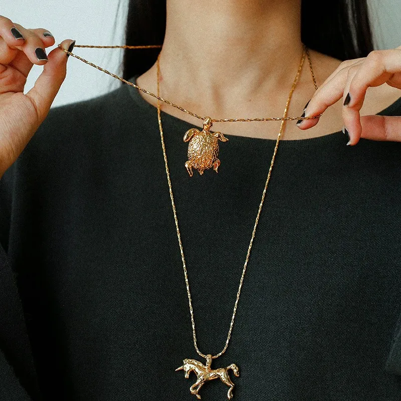 Brass Gold Plated Tortoise Pendant Luxury Necklace Women Vintage Designer Jewelry Accessories
