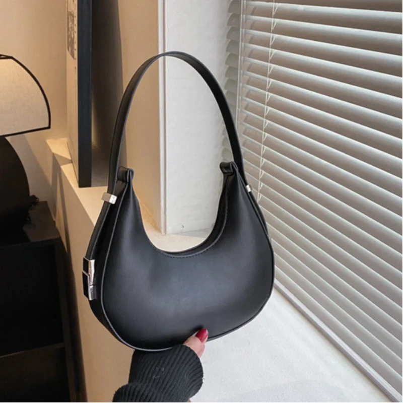 Bolso de hombro minimalista de media luna para mujer, diseño de Hardware de alta gama, bolso con asa superior, bolso cruzado informal de moda para ir al trabajo y citas