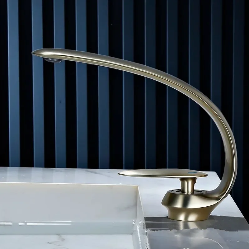 

Rose Gold Bathroom Faucet Gold Sink Mixer Tap Brass Hot Cold Brush Gold Wash basin Single Handle Crane For Bathroom