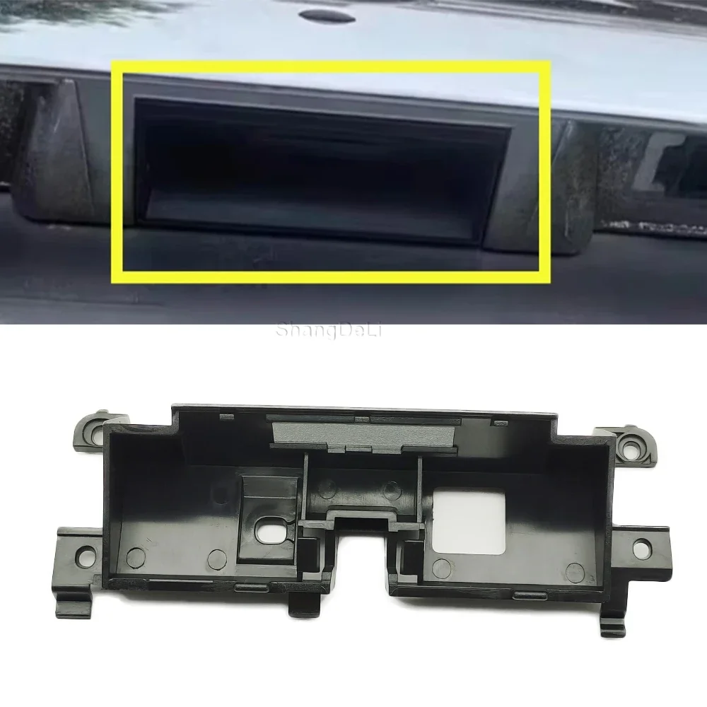 1Pc Bagagliaio di un'auto Interruttore Portellone Pulsante Supporto Caso Staffa di Base Chiave Piastra Contorno Telaio per Nissan X-Trail MX6 2008-2013