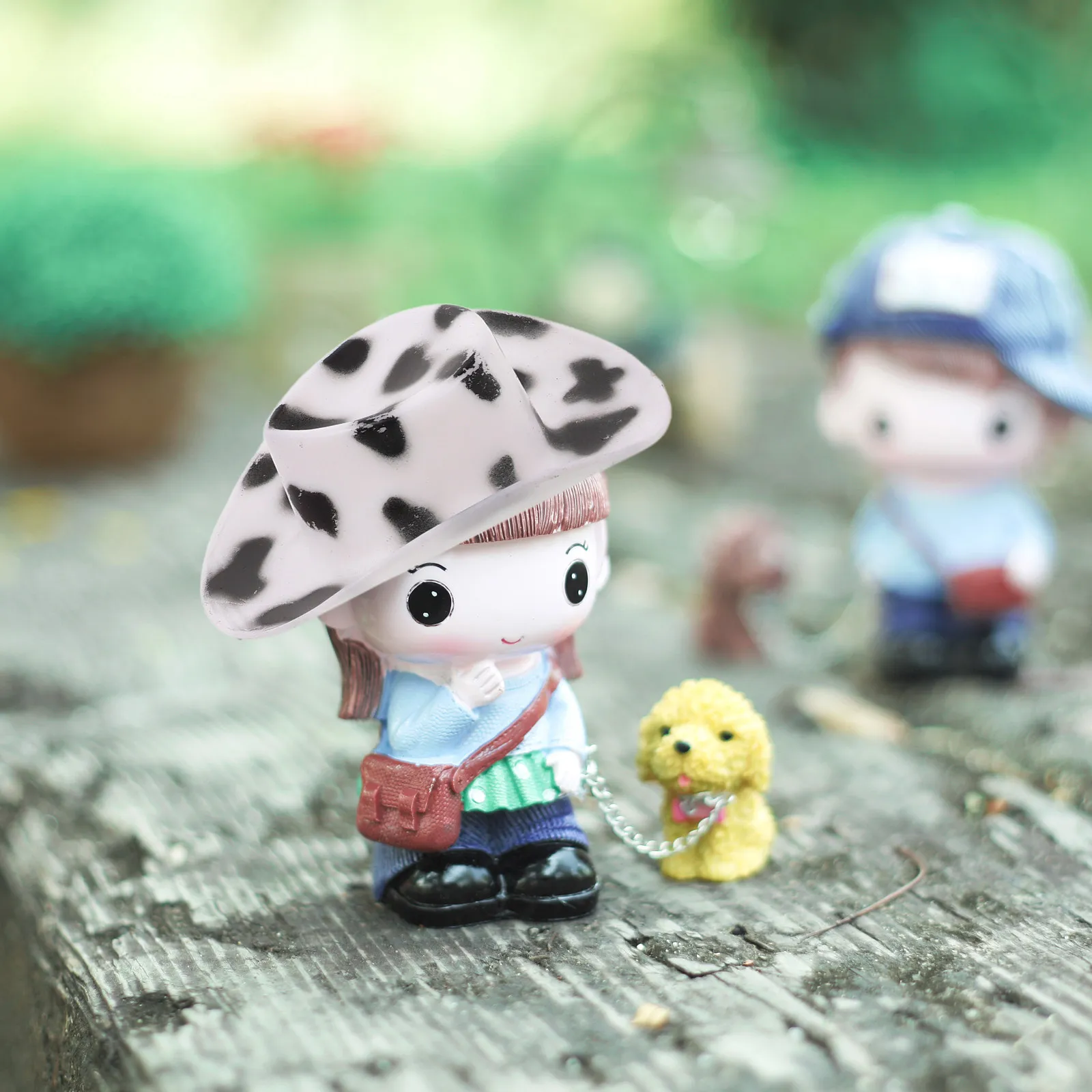 20Pcs Miniature Cowgirl Hats Lightweight Mini Western Dollhouse Accessories Party Decoration Craft Supplies Tiny Hats for Crafts
