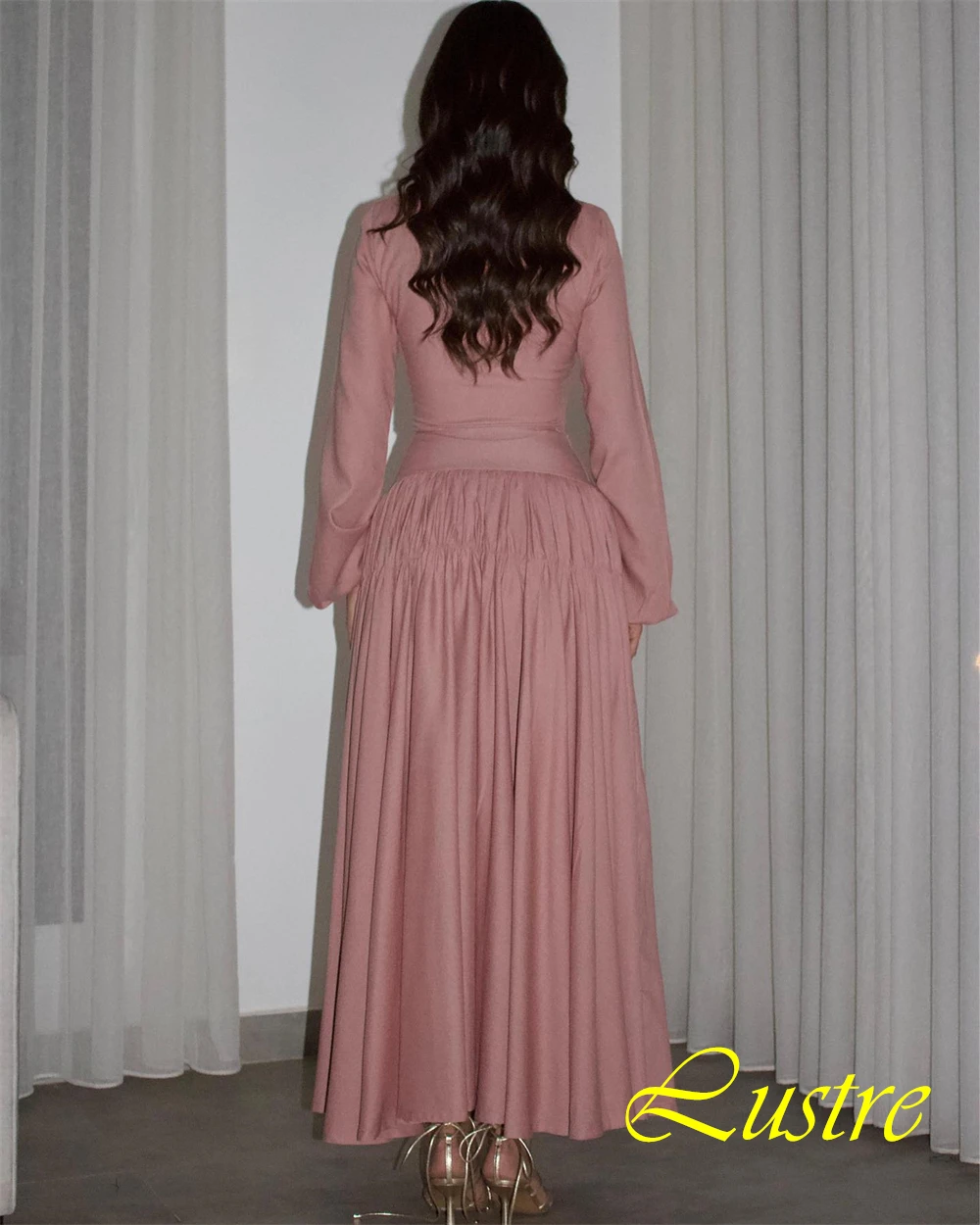 사용자 정의 럭셔리 저지 이브닝 드레스 섬세한 스퀘어 칼라 댄스 파티 드레스 기질 긴 소매 특별 행사 가운