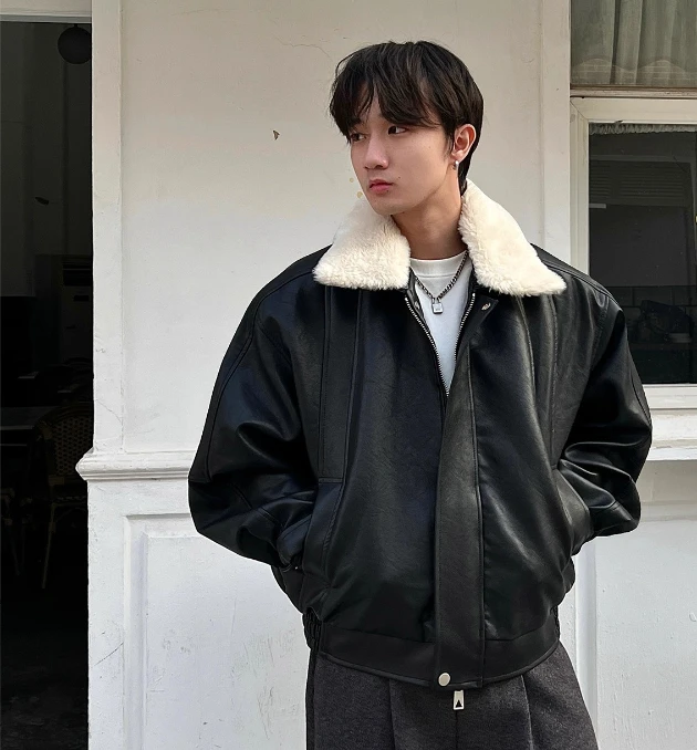 Men's 2025 Winter New Long Sleeve Lapel Motorcycle Jackets Men's PU Leather Parkas Warm Loose Comfort Fashion Faux Leather Coats