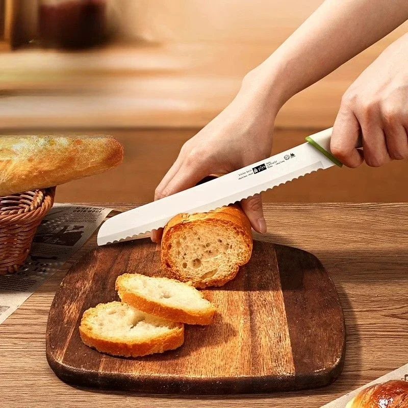 7-inch Kitchen Bread knife Serrated design stainless steel blade Chef knife bread cheesecake tool