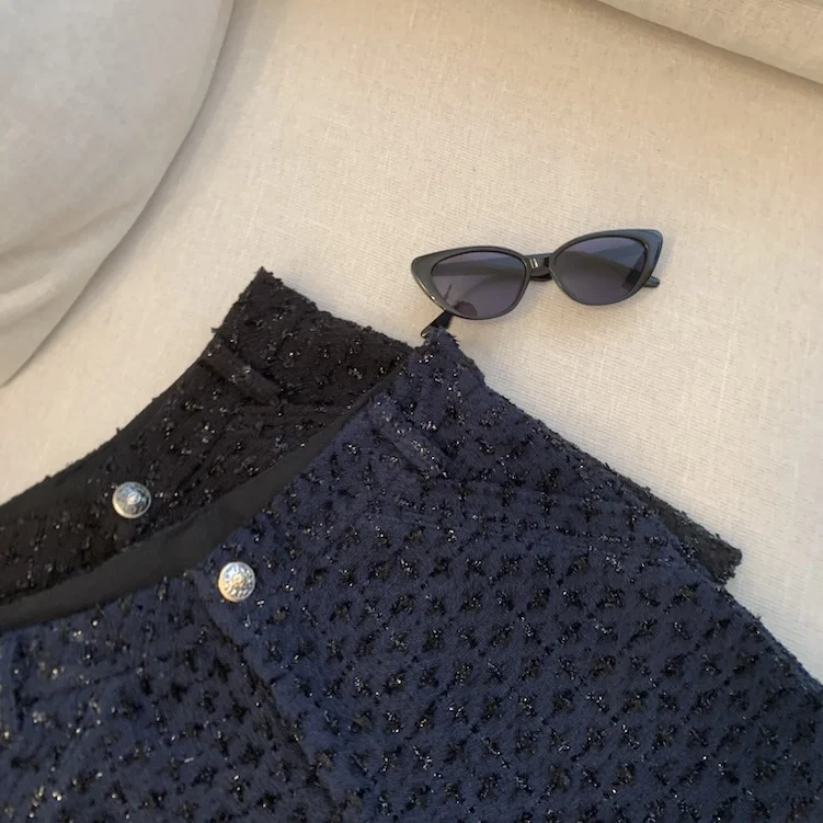 กางเกงขาสั้นทวีดเอวสูงสีพื้นสำหรับผู้หญิง ฤดูใบไม้ร่วง ฤดูหนาว สไตล์สตรีทแวร์ ผ้าทวีดไหมเงา