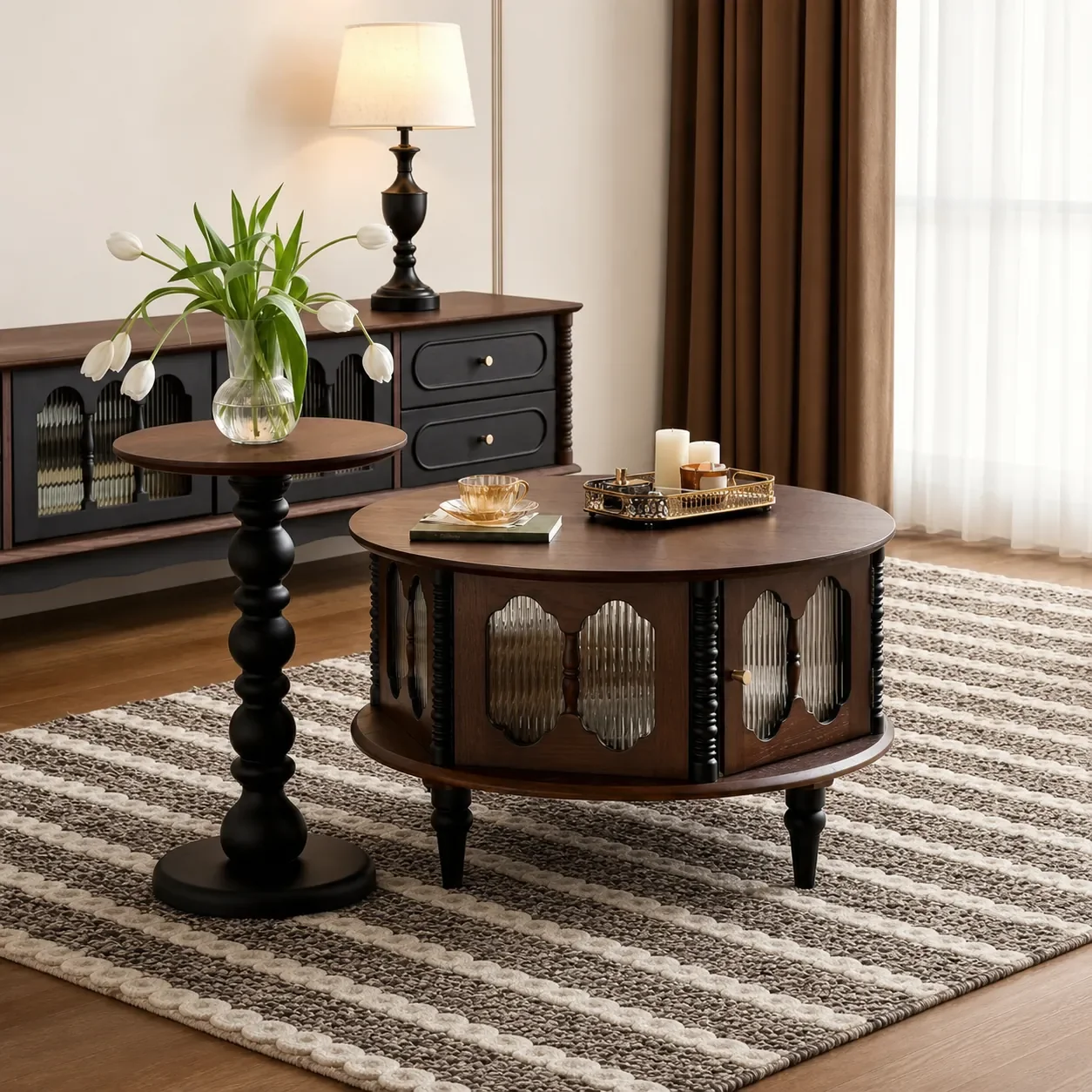 

Solid wood small apartment coffee table Minimalist living room household American round coffee table