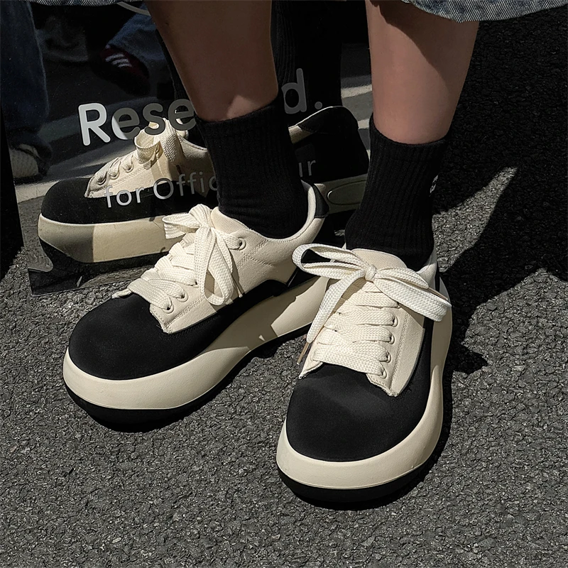 

2025 Sneakers Mens Designer Soft Sole White Shoes Fashion Casual Microfiber Leather Height Increased Flat Platform Board Shoes