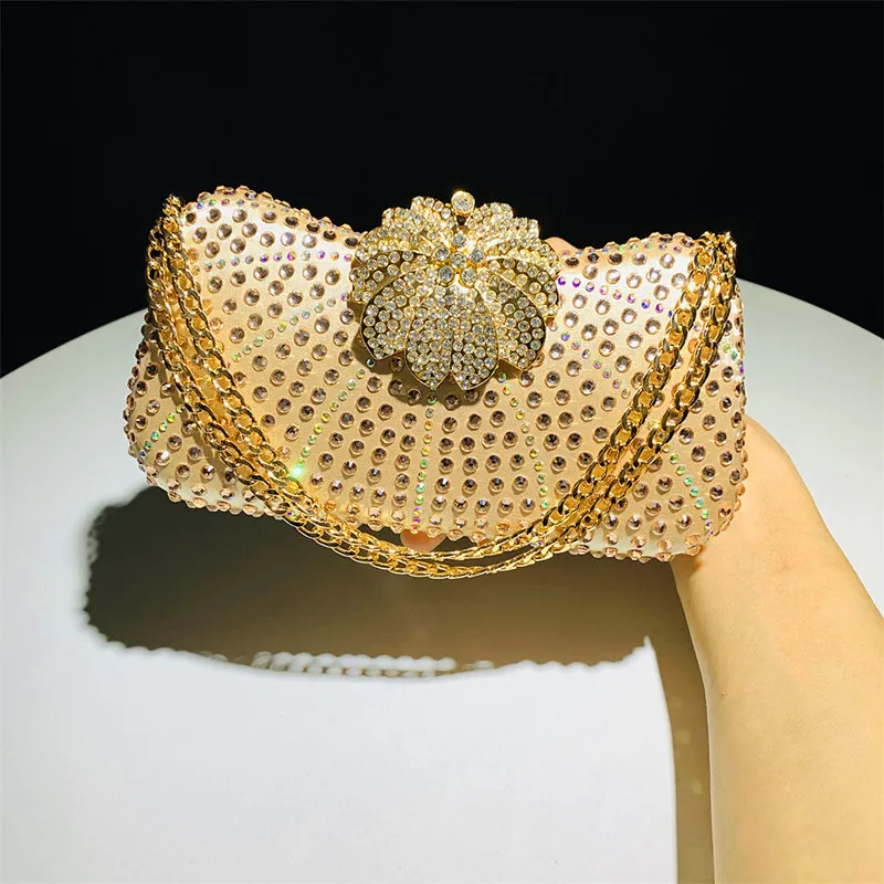 Bolso de mano con flores en 3D para mujer, bandolera de hombro para vestido de banquete, fiesta de noche, boda, diamante, elegante