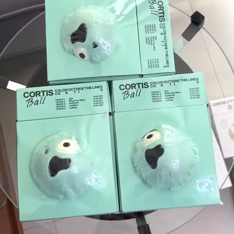 Hotin-Stock Cortis Ball Doll Keychain Soft Stuffed Toy Key Ring Bag Pendant Creative Collection Home Decoration Pendent