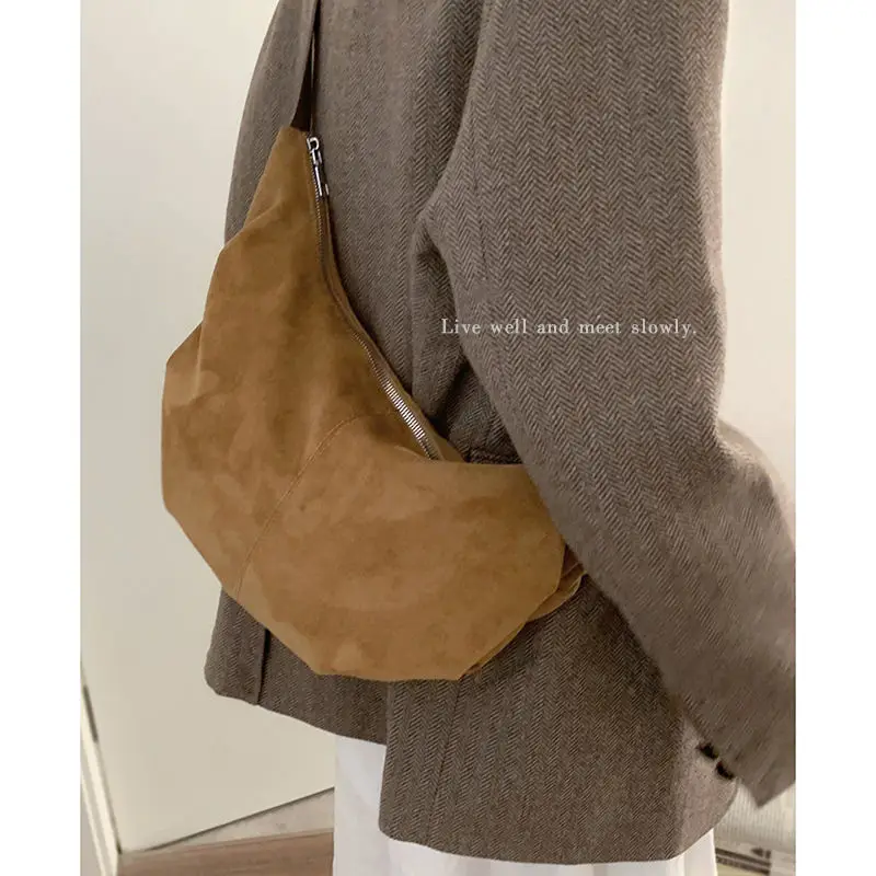 Autumn Female Retro Sense Sense of Advanced Underarm Bag Suede Dumpling Bag Large Capacity Crossbody Bag