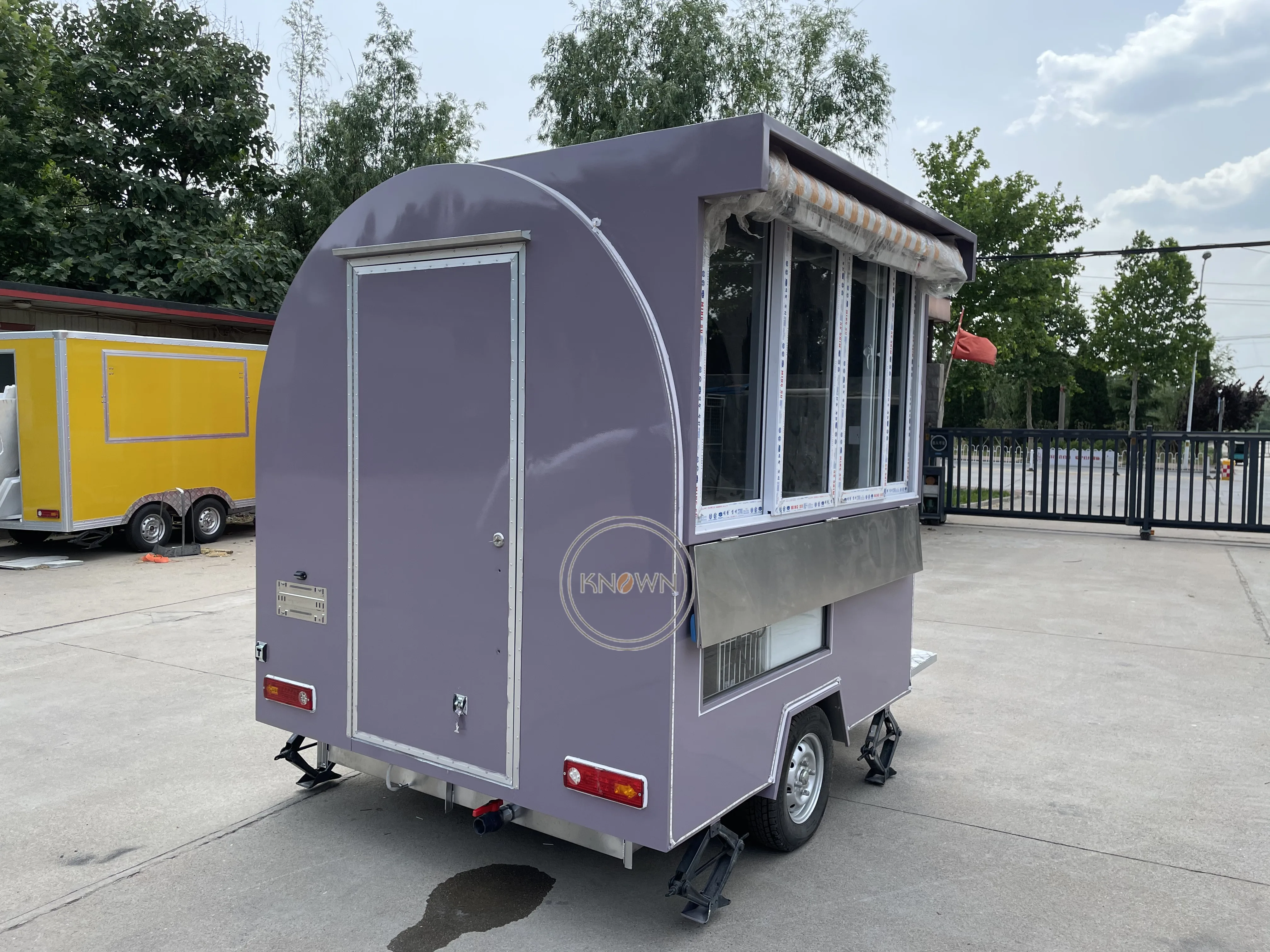 Рисунок 3 - Прицеп для фаст-фуда Грузовик для