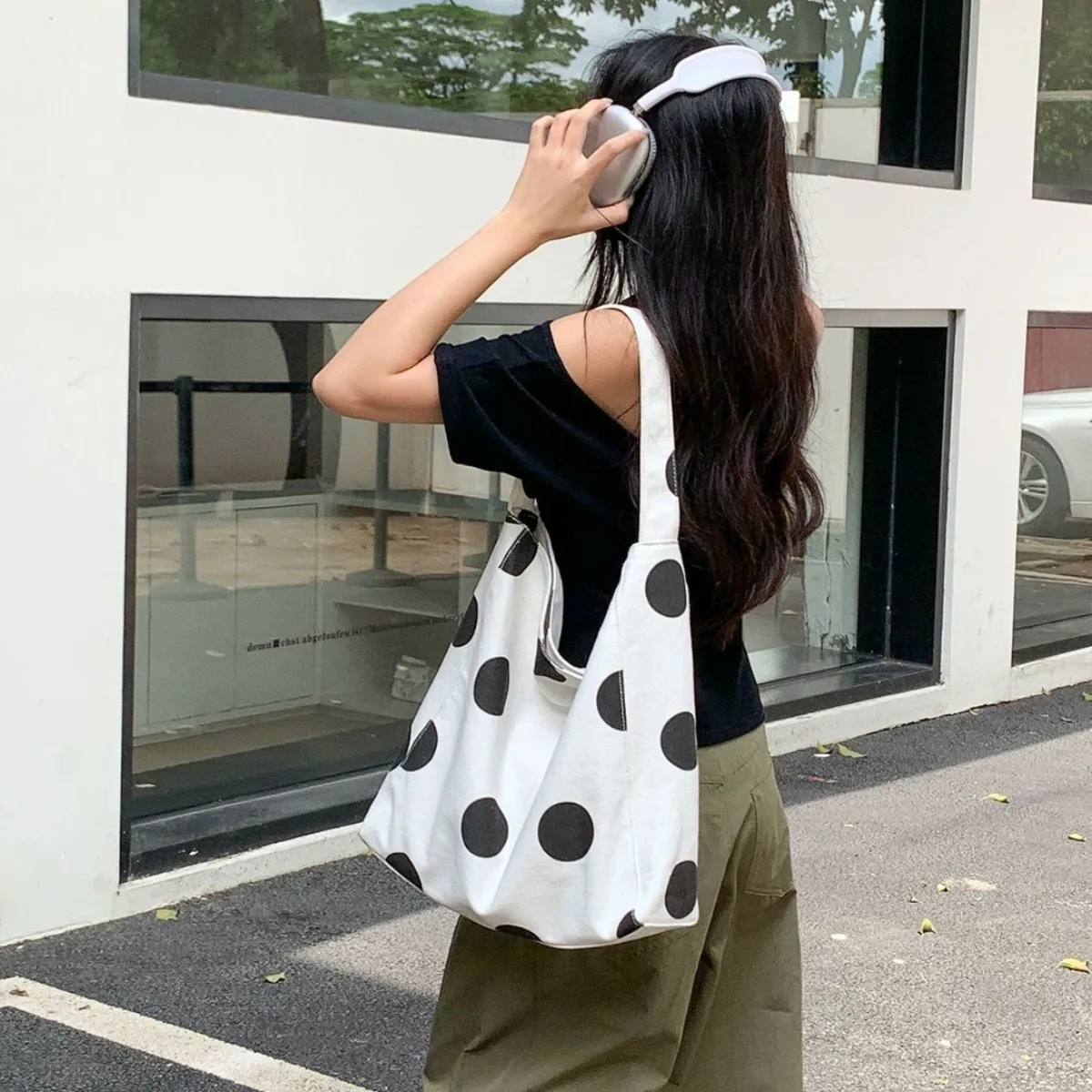

Design Large Capacity Shoulder Bag For Women Versatile Casual Polka Point Tote Bags Fashion Simple New Luxury Handbag Vintage