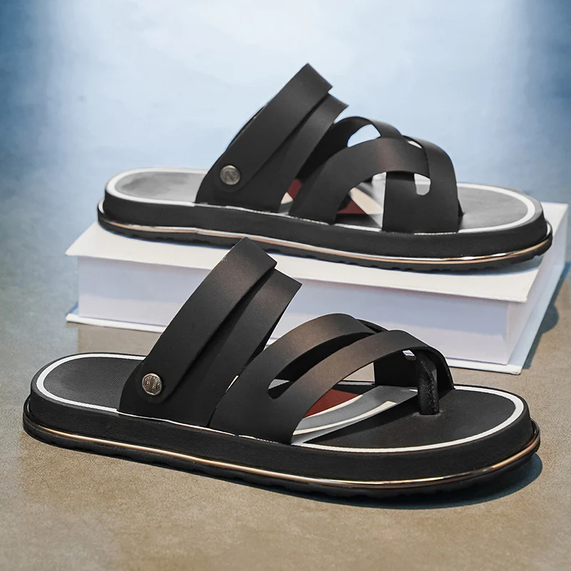 Flip-flops summer new soft-sole Men's outdoor casual sandals beach pool quick-dry breathable light flat fashion comfort sandals