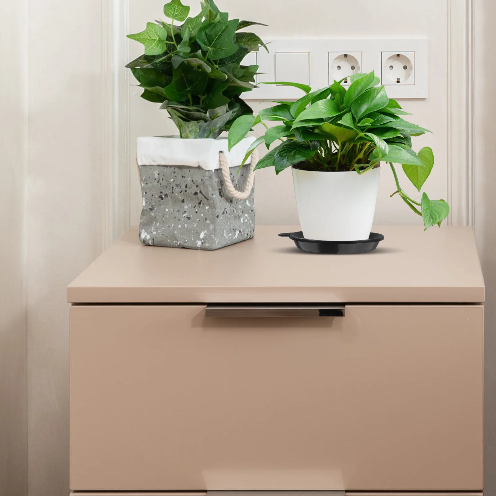 10pcs Succulent Plants Pots Saucer Tray 8.2Cm Deep Slot Plastic Flowerpot Drip Plate For Bonsai Small Plant Holders Black