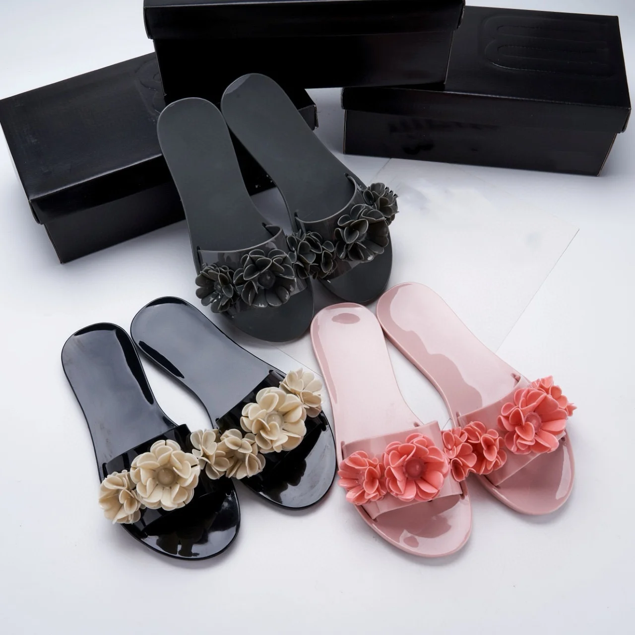 Summer new ladies with three-dimensional flower flip-flops fashion sweet slippers