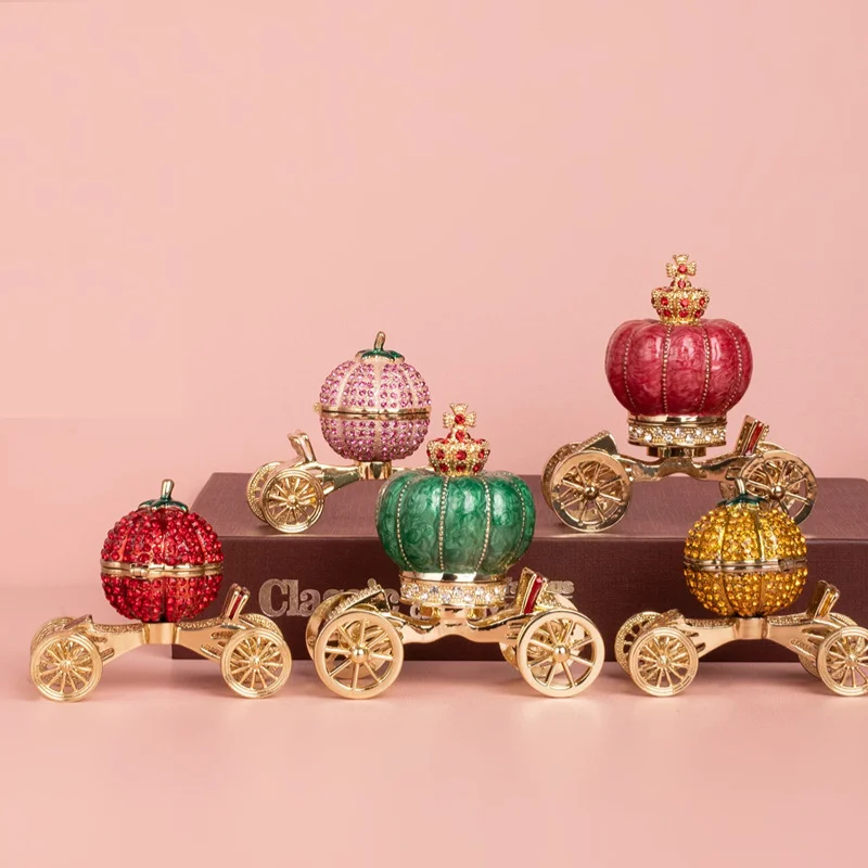 

Pumpkin Carriage Proposal Ring Box Enamel Alloy Crystal Inlaid Diamond Carriage Accessories Home Decoration Valentine's DayGift