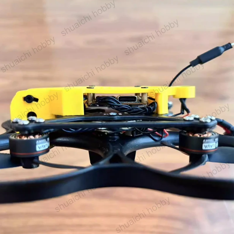 1 PCS FPV Drone Transmissor de Vídeo Suporte de Design Escavado Compatível com DJI O4 Unidade de Ar Lite para BetaFPV Pavo 20 Pro