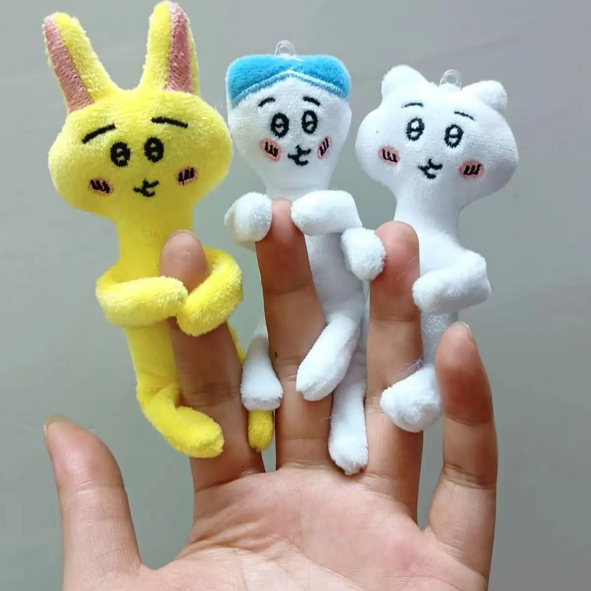 

ちいかわ ハチワレ Series Plush Pendant Super Muscle Line Hands Anime Doll Keychain Bag Decoration Pendant Model Toy Birthday Gift