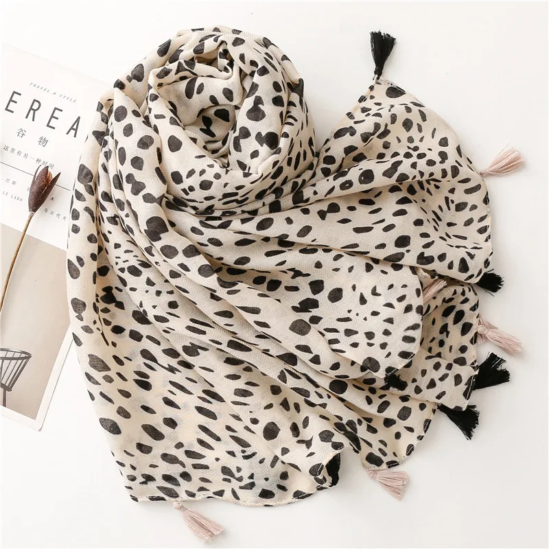 Fashion Winter Leopard Stone Tassel Viscose Shawl Scarf Lady High Quality Print Soft Warm Pashmina Hijabs and Wraps Muslim Sjaal