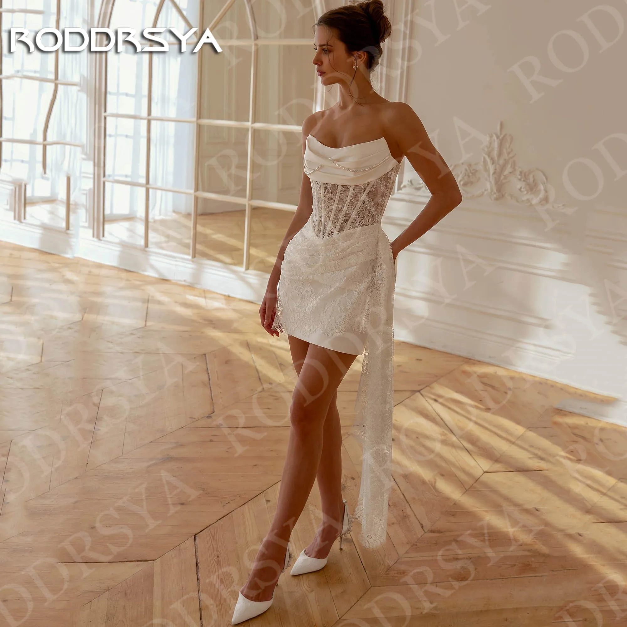 RODDRSYA Kurze Moderne Brautkleider Mini Liebsten Perlen Spitze Meerjungfrau Satin Brautkleid Frau Angepasst Kurze moderne Brautkleider Mini armreifenlose Perlen Spitze Meerjungfrau Satin Brautkleid Frau maßgeschneider