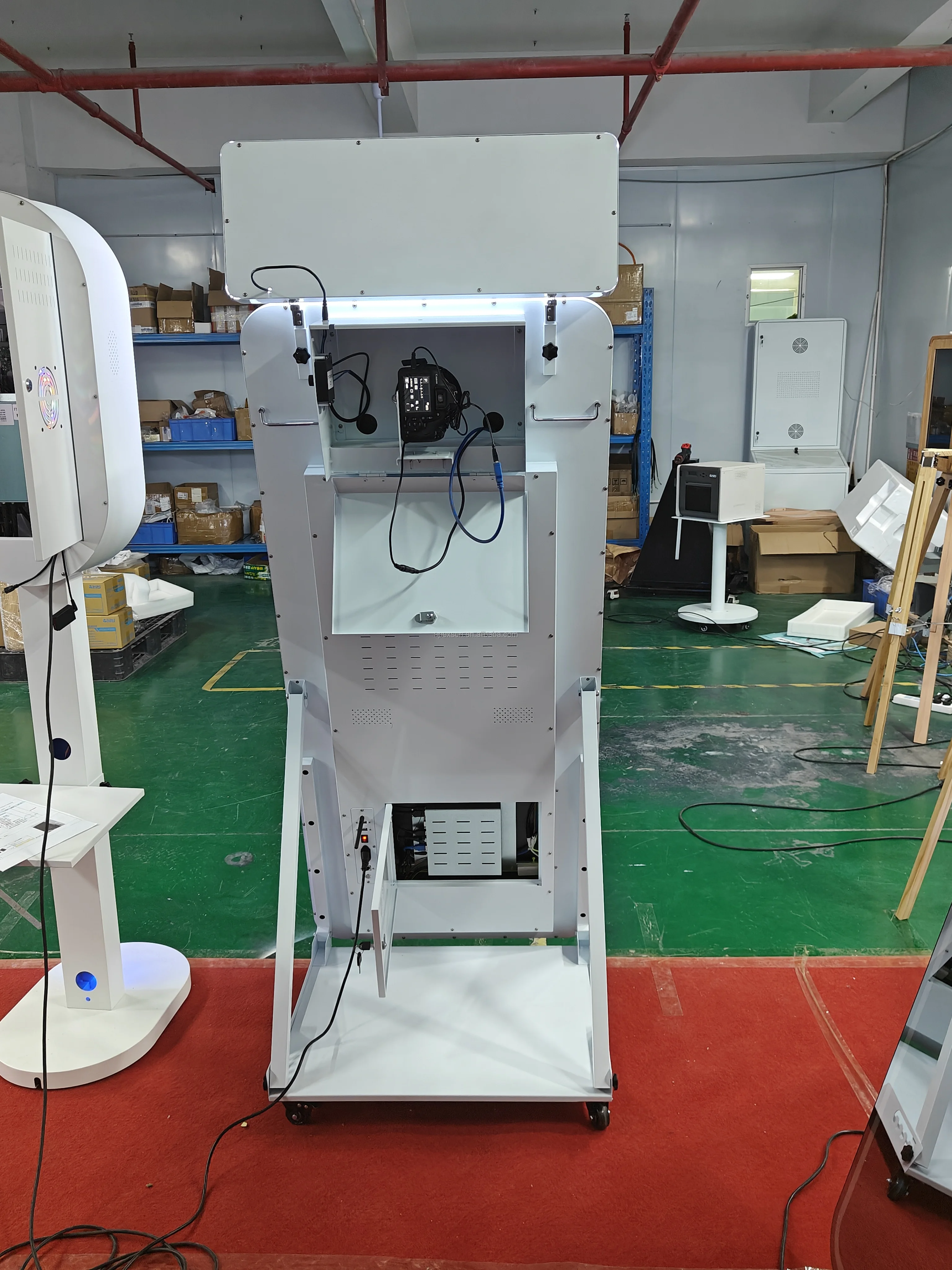 70inch Magic Mirror  Photo Booth  Commercial Selfie Photo Booth Mirror Touch Screen  With Flight Caser