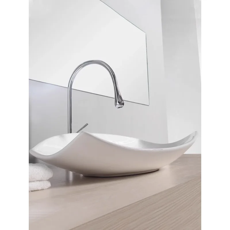 

Ceramic Wash Basin for Hotel, Nordic Art, Hotel Laundry